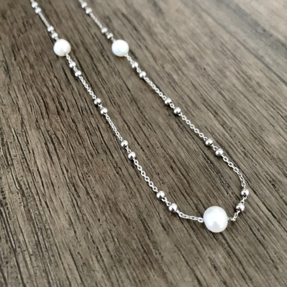 ๐ Zales Necklace with Pearls - Picture 2 of 9